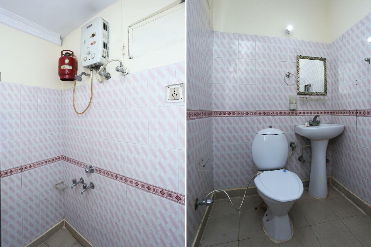 Oyo 39830 Hotel Esquire Meerut Buitenkant foto